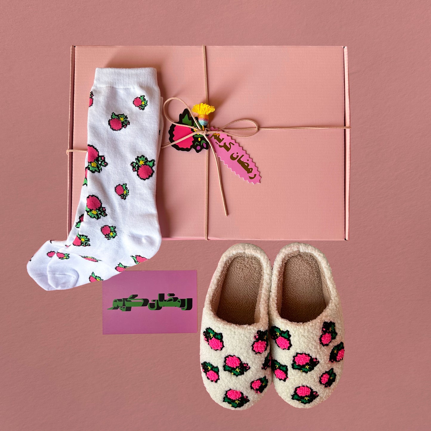 علبة الحذاء والجوارب